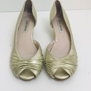 Steve Madden Gold Peep Toe Shoes, Size 7 🔴CLEARANCE🔴